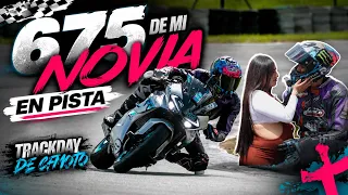 Entre al AUTÓDROMO en la moto de MI NOVIA 😨 me toca pagársela😭