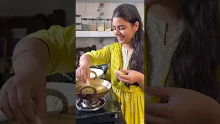 भाई को यकीन ही नहीं हो रहा था, की ये मिठाई घर पर बनी है। 😅