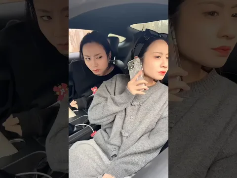 She Disguised Herself as a Car Seat… And Her Friend Freaked Out