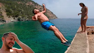 UN SEÑOR NOS IMITA CUANDO SALTÁBAMOS AL AGUA 🤣
