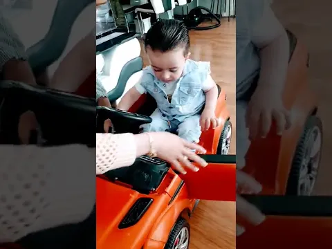اصغر سائق سياره في العالم تابعونا لا تنسونا من الاشتراك ولايك منحبكم 😍🥰👍🔔😚😚