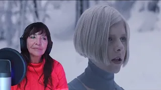 PSICOLOGA REACCIONA A AURORA - Runaway