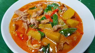 1146 แกงฟักทองใส่หมู เข้มข้น กลมกล่อม หอมเครื่องแกง Red Curry Pumpkin with Pork