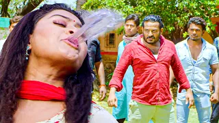 मजेदार सीन - जब लड़की ने गुंडे के उपर थूका | Tanu Shree Bhojpuri Movie