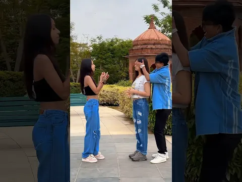 Esa dost sab ko mile 😂🙈 #youtubeshorts #shortvideo #funny #comedy @cute.shivani.05