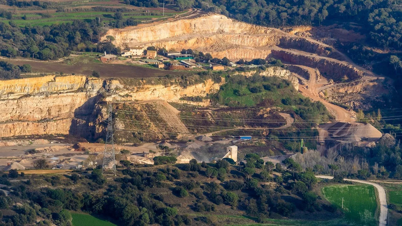 La Guàrdia Civil confirma irregularitats a les pedreres de Seva