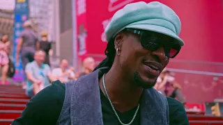 Omari Banks Featuring Chris Gayle  (Universe Boss) "Living it up"  Visualizer