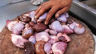 Pakistani Street Food - BUTTER GOAT BRAIN AND OFFAL STEW Katakat Karachi Pakistan
