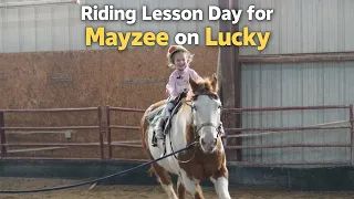 A horse riding lesson for Mayzee. Not that she needs it…because as we know. She is a cowgirl 😂 