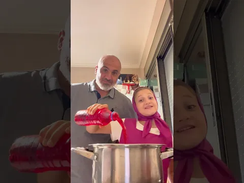 شوف شو عملت ماشا مع بابا .|ماريا الحاج