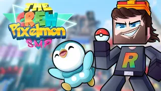 So Many People! - The Crew Pixelmon SMP Episode 1 (Minecraft Pokemon Mod!)