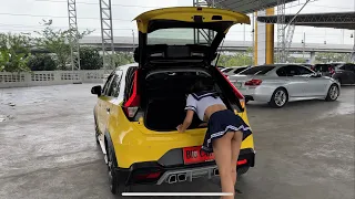 รถที่เหมาะกับนักเรียน และ นักศึกษา หน้าขับ หาที่จอดรถง่าย สีรถสวย MG3 1.5V ปี 2018 Sunroof