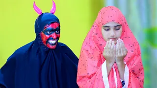 Shaytan hinders female prayers. Devil's deception of girls . Shaytan in prayer Shaitan attack Namaz