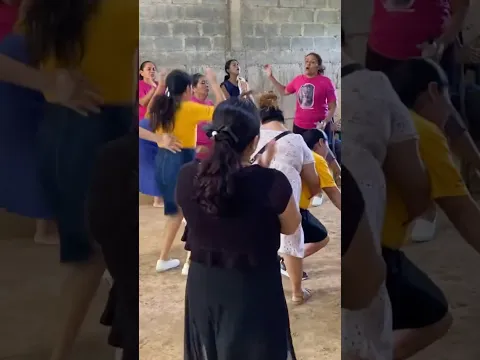 Coros de fuego con Lázaro alemán cumbia cristiana ￼