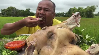 มาอีกแล้ว !!! หัวหมู คุ้ยแจ่วพริกสดส้มๆคำใหญ่ๆอยู่ท่งนาคือเก่าครับ | อิแอบแซบ