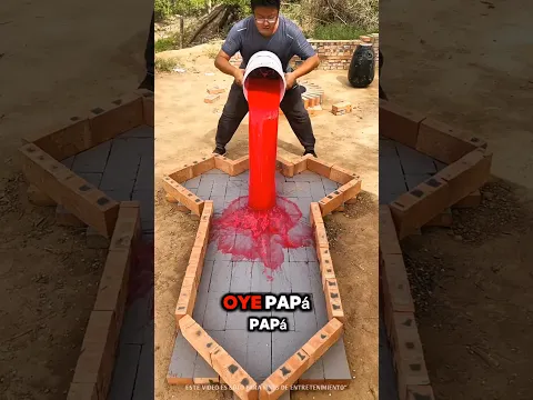 Construyendo un Mini Estanque! Papá, eres increíble 🐟🌊 #shorts