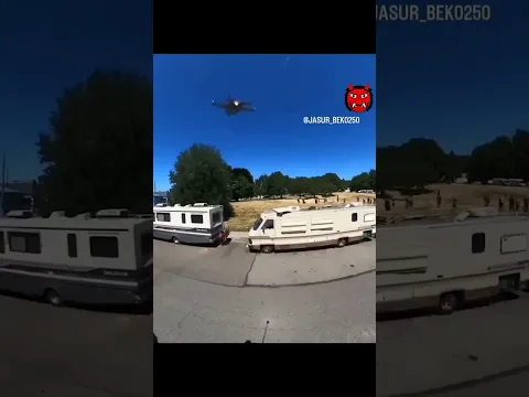 لحظة اختراق الطائرة الحربية لسرعة الصوت 🔱💪🔱The moment a warplane breaks the speed of sound