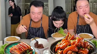 My husband was too stupid. He kept looking at the braised pork  but I still took it away.