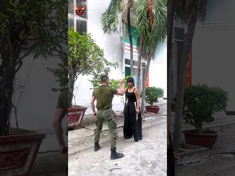 Thanh niên chọc ghẹo gái và cái kết ! #self_defence #funny #shorts