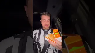 Levei o Tião no Drive thru.