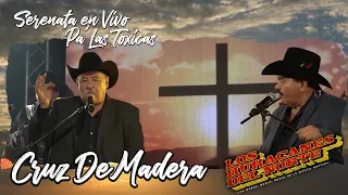 Los Huracanes Del Norte - Cruz De Madera  [Serenata En Vivo Pa' Las Toxicas]