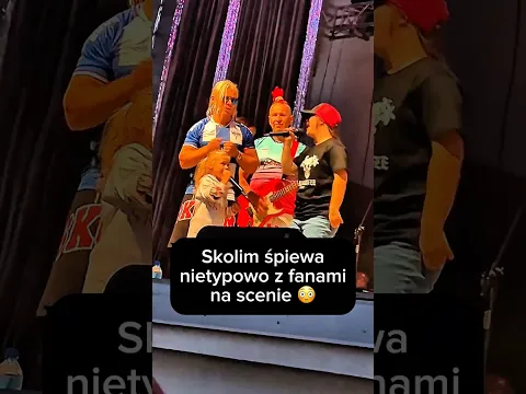 Skolim śpiewa nietypowo z fanami na scenie 😳 #skolim