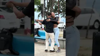 Quem sabe dançar o momento é agora