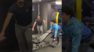 ارخم مقلب في اليوتيوب 😂