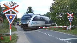 Spoorwegovergang Stenstrup (DK) // Railroad crossing // Jernbaneoverskæring