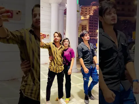 Yaha m fas gaya😜😂 #trending #youtubeshorts #viral #subscribe #explore #foryou #love #friendship