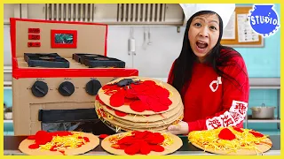 Loan's Favorite Conveyor Belt Food Challenges! Pretend Play Food and Giant Food!