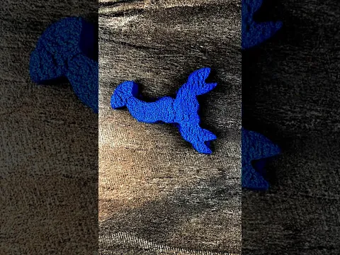 A Simple and Beautiful Video Showing the Process of Creating a Lobster from Sand