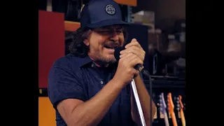 Pearl Jam - Setting Sun (First Official Performance)