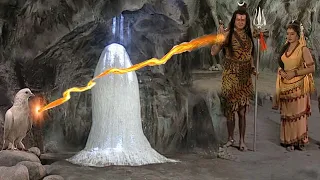 अमरनाथ की गुफा में भगवान शिव पार्वती जी को कथा सुना रहे थे की अचानक आया कबूतर | Amarnath Katha