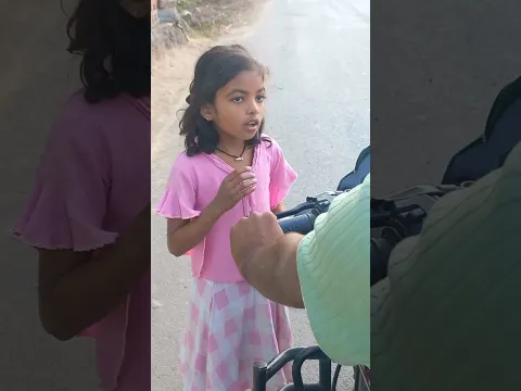 गरीब नौकरानी और उसकी बेटी की कहानी 😔🙏 #shorts  #ytshorts #emotional #garib #trending #viral