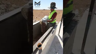 على طريق المفرق ، صيانة وترميم موقف انتظار .