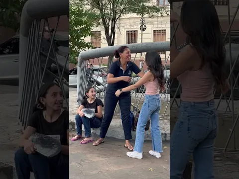me das un abrazo??🫶
