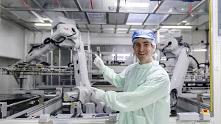 Hisense x @LinusTechTips  | Behind-the-Scenes: Factory & Innovation Journey