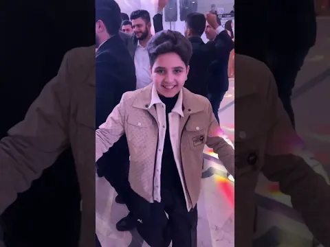 مؤتمن يتفق ويه انوسي قبل لانطب للعرس اثكل😂😂😂 طب يغني ويركص😂😂
