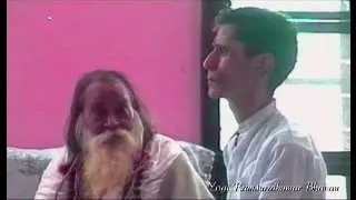 YOGI RAMSURATKUMAR RECEIVES RA GANAPATI AND NARRATES HIS INITIATION (5th Nov. 1995 Darshan)