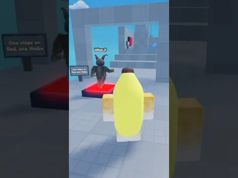Banana Cat helps Hecker! 😺 #roblox #bananacat #hecker #elgato #cat #brookhaven #shorts