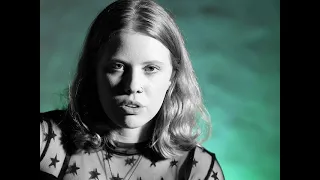 Sarah Jane - Apparently (Official Video)