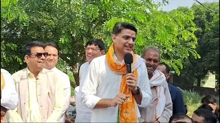 सचिन पायलट ने आज दौसा कांग्रेस प्रत्याशी दीनदयाल बैरवा के समर्थन  में जनसम्पर्क किया।