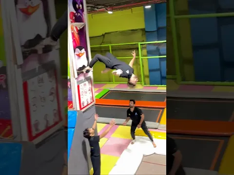 #viralvideo #viralreels #trampoline 🔥😱