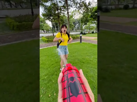 Su Hao comedy: Spider-Man shoots silk 🕷🕸😱 #shorts