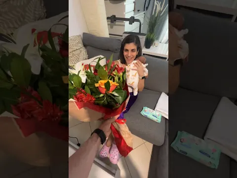 ΕΚΠΛΗΞΗ ΓΙΑ ΤΑ ΓΕΝΕΘΛΙΑ ΤΗΣ 🥳😍