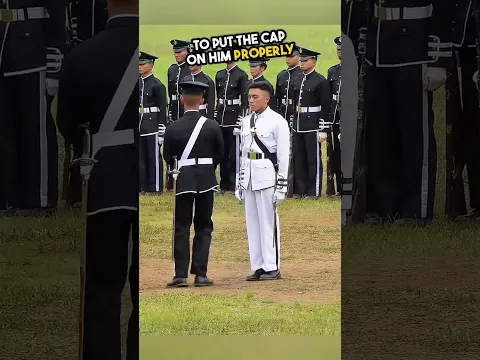 This soldier gave his friend a great help ❤️ #kindness #love #shorts