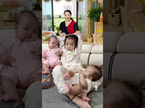Baby playing with sister is so funny!!😂 これが姉パワー！寝かしつけも個性全開ww👏✨😂