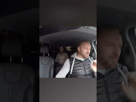 Богиня в экономклассе предъявила таксисту за чемодан