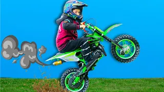 Funny Tema Surprise Toy Unboxing Power Wheels ride on Sportbike Family Fun Toys video for kids